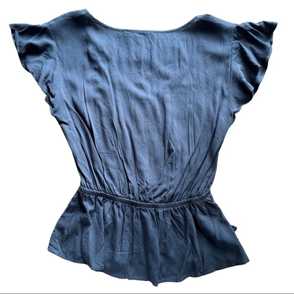 NWT Peplum Top with Flutter Sleeves - Picture 2 of 3